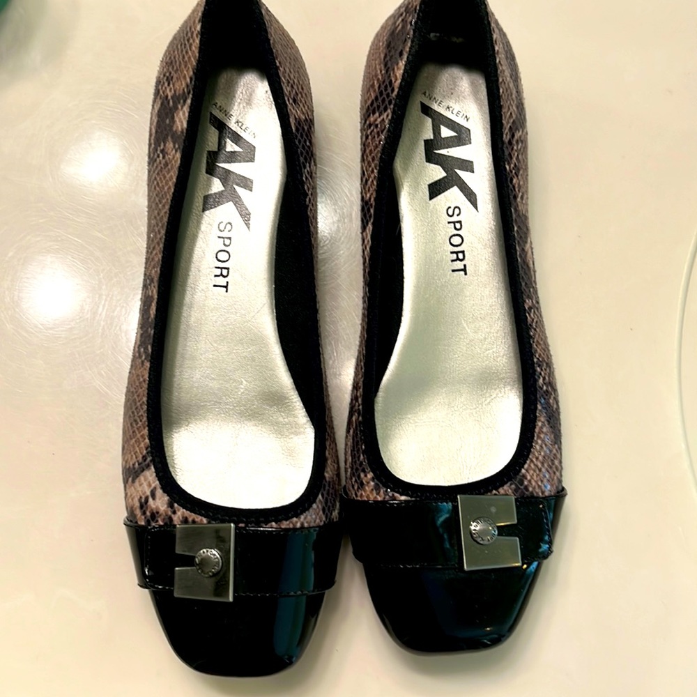 Anne Klein flats